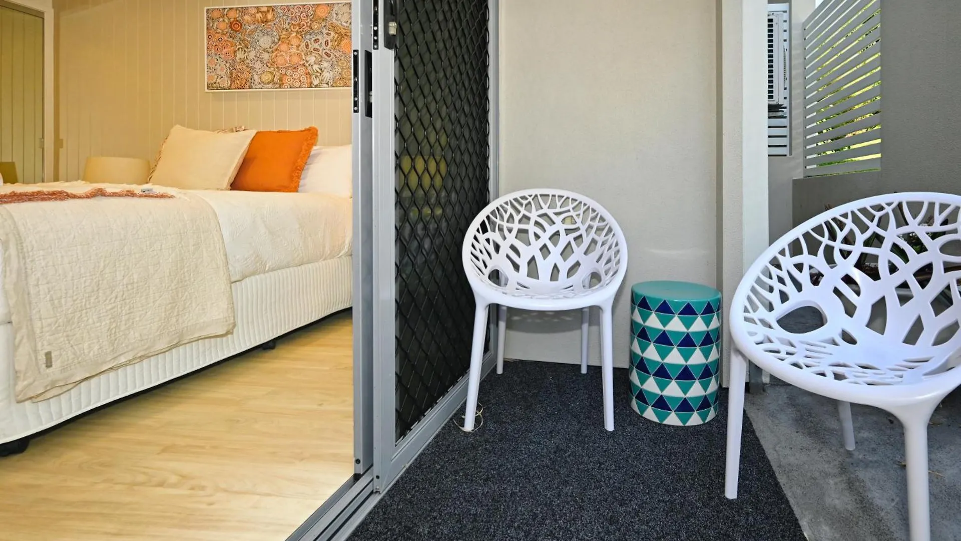 Stylish 2 B/R Apartment - 4 Guests, Garage Zc5 アレクサンドラ・ヘッドランド
